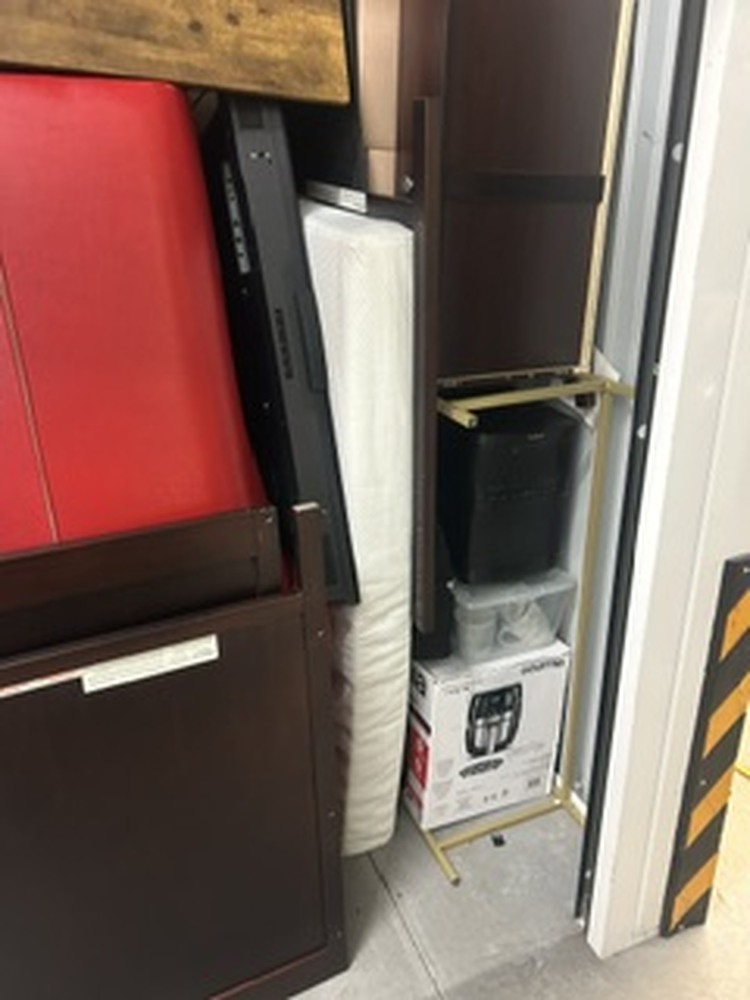 2650 -StorageMart  Montee-Masson   auction IB-7631 30