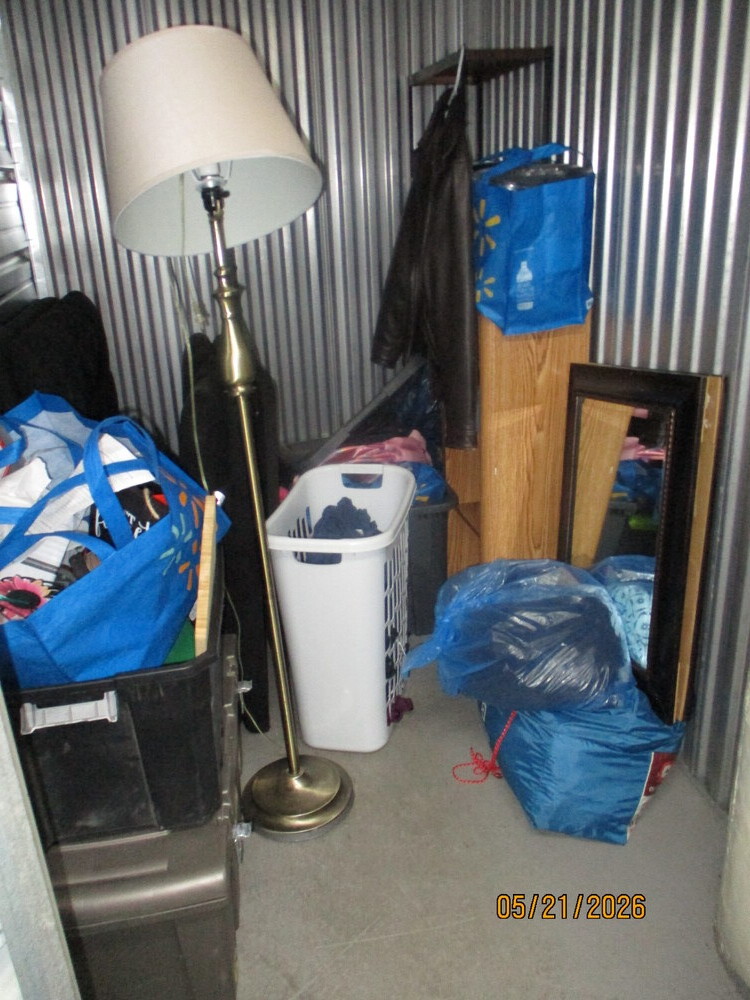 3205 - StorageMart 1st Ave N & Duke St   auction IB-7990
