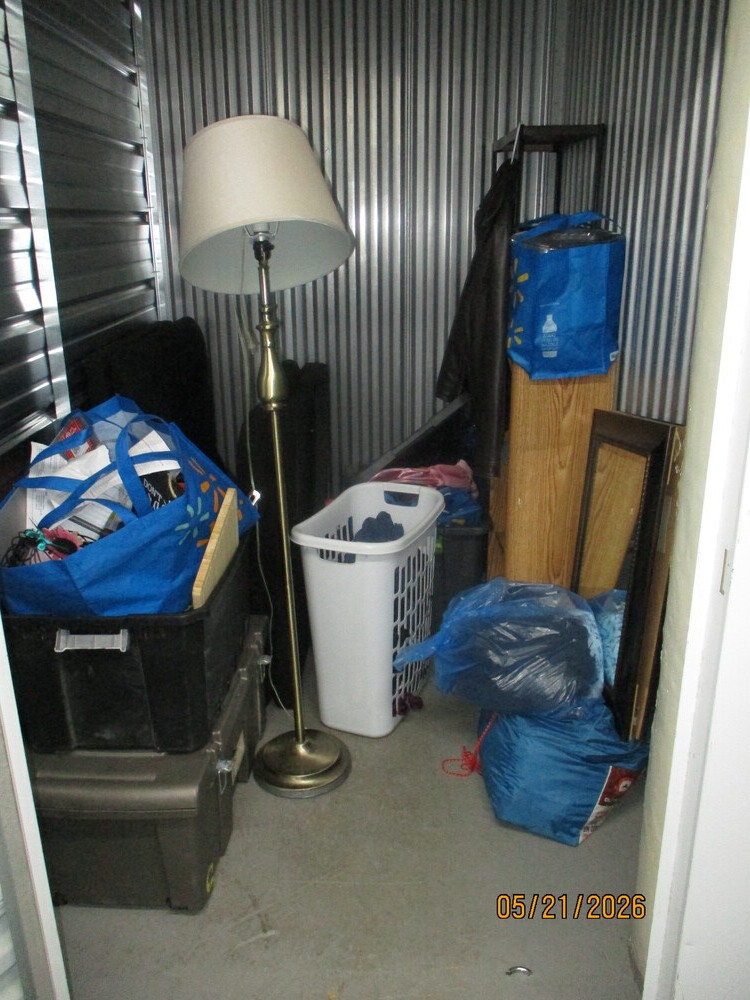 3205 - StorageMart 1st Ave N & Duke St   auction IB-7990 10