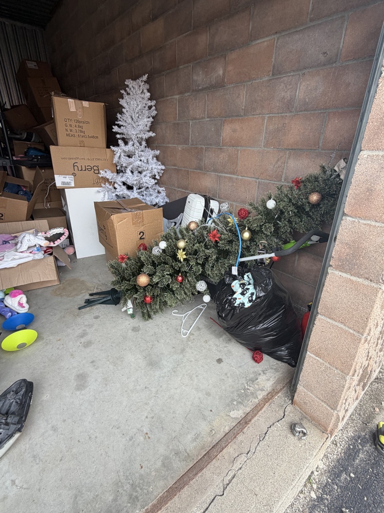 3004 - StorageMart St Thomas  auction IB-2917 50