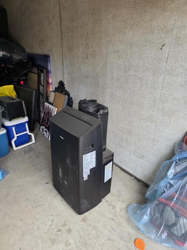 3310 - StorageMart Yellowhead Hwy & Winterburn  auction IB-2864 10
