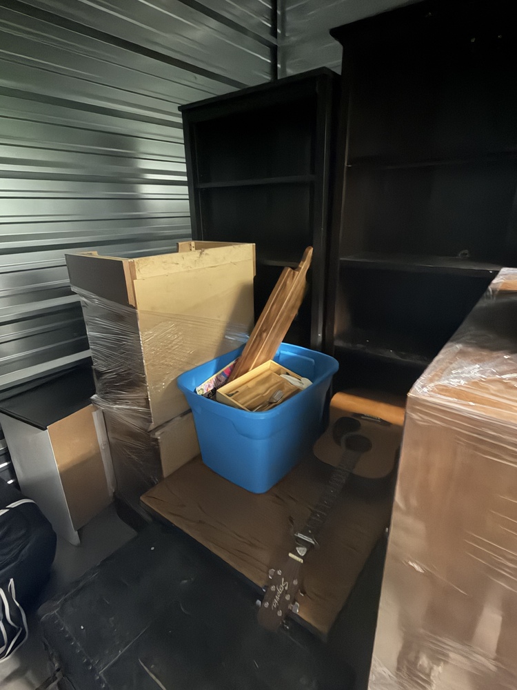 3004 - StorageMart St Thomas  auction IB-5215