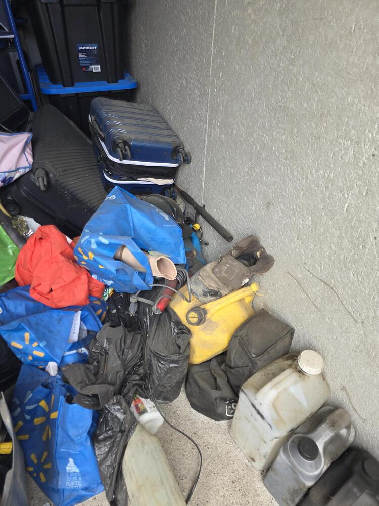 3310 - StorageMart Yellowhead Hwy & Winterburn  auction IB-3439 10