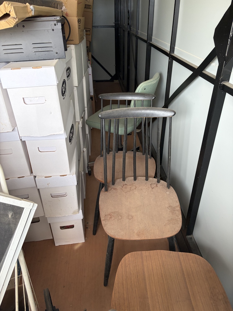 3004 - StorageMart St Thomas  auction IB-5868 10