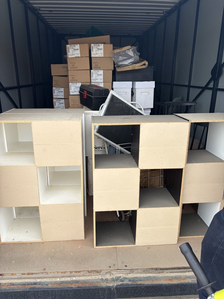 3004 - StorageMart St Thomas  auction IB-5868 50