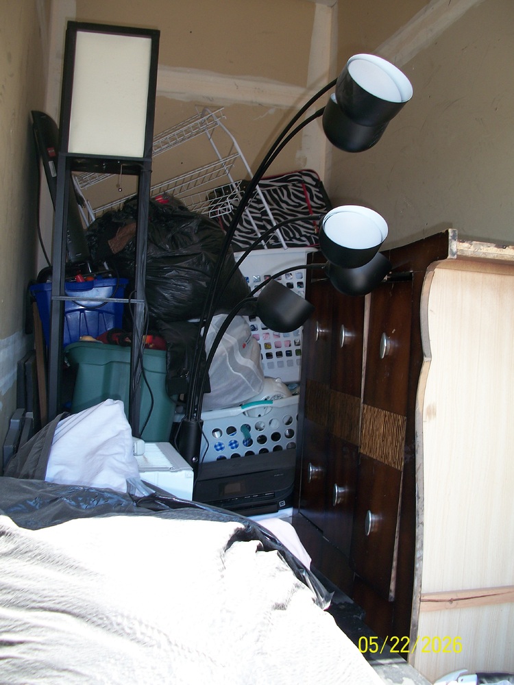 3203 - StorageMart Ring Rd & Mc Donald    auction IB-3102 30