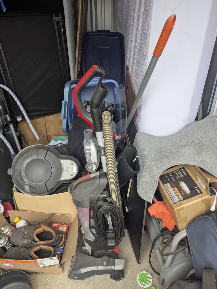 3305 - StorageMart Barlow Trail  auction IB-1519 60