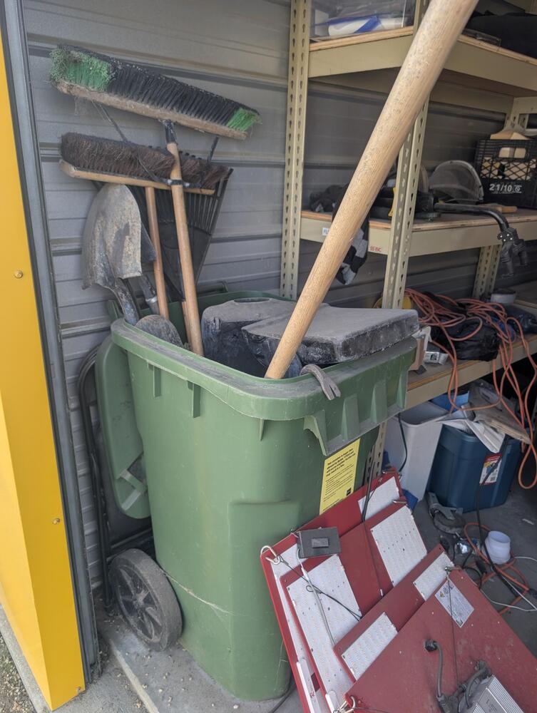 2552 - StorageMart Winterburn RD and 115 Ave  auction IB-6357
