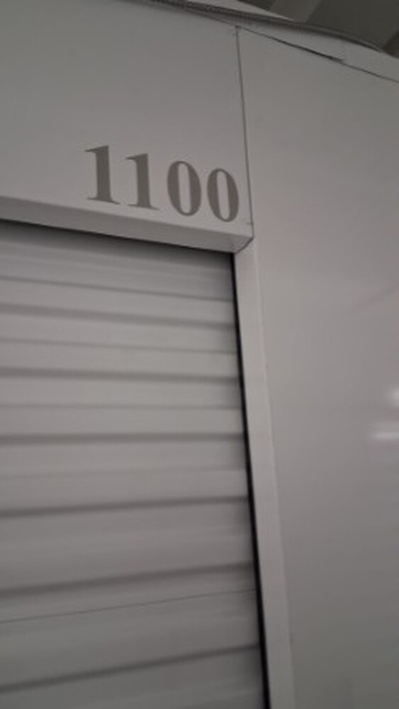 1-800-Self-Storage.com on Greenfield Rd, Oak Park  auction IB-7097 10