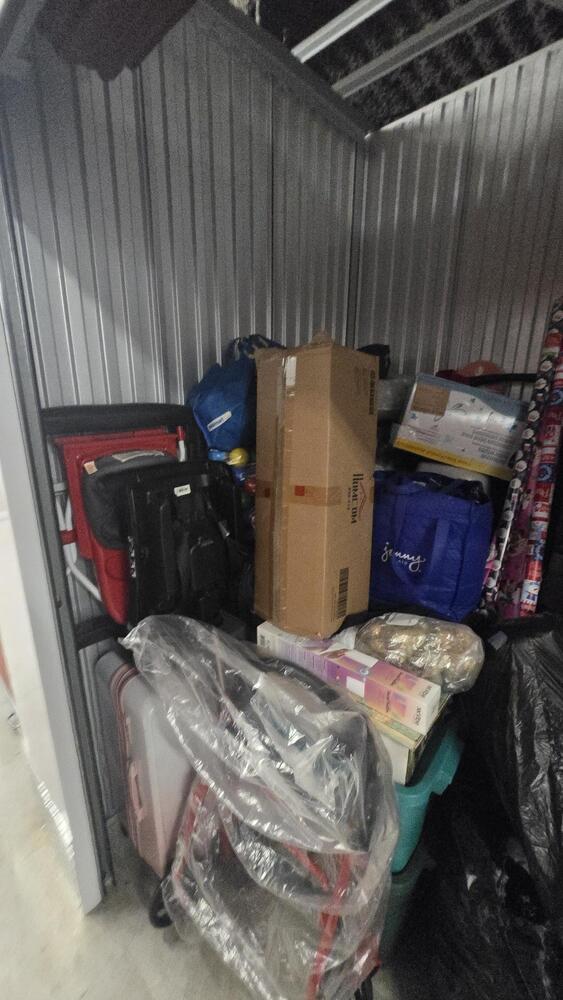 3019 - StorageMart 345 Danforth Road  auction IB-8744