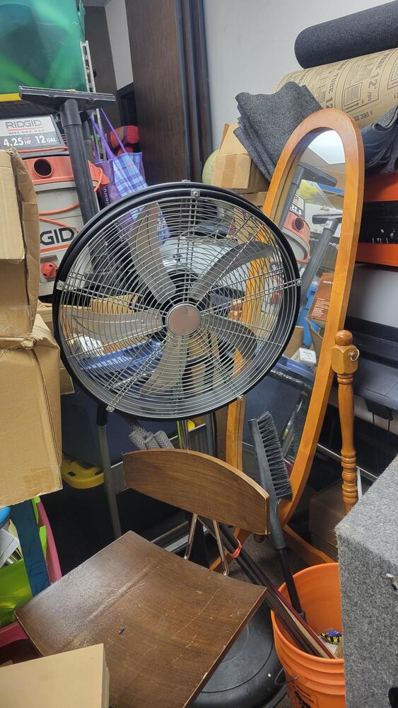 3021 - StorageMart OConnor Drive Toronto  auction IB-7738 60