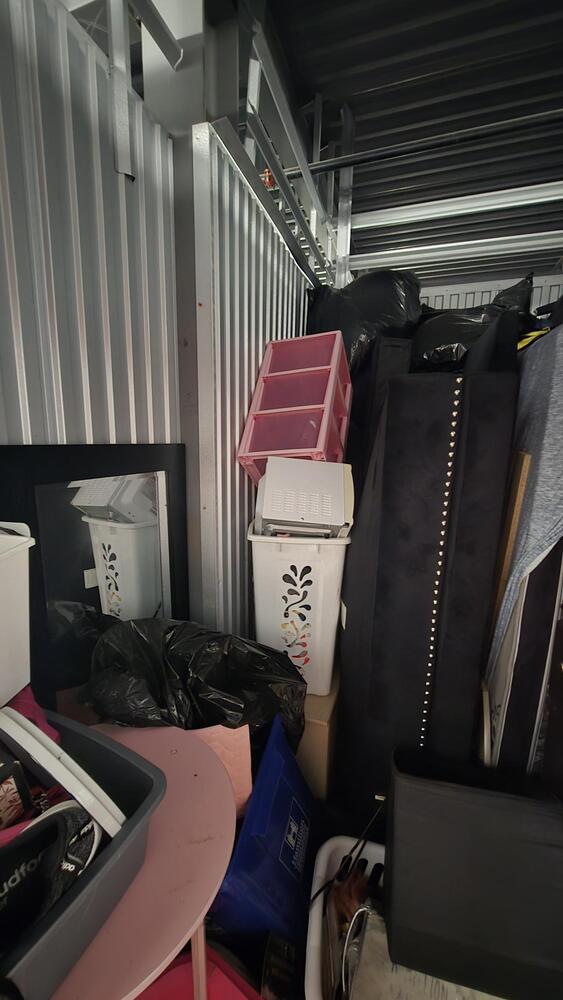 3019 - StorageMart 345 Danforth Road  auction IB-7943 20