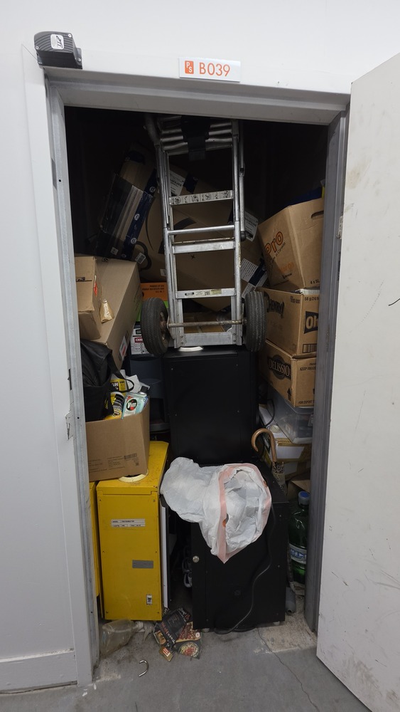 Public Storage P0001 -Finch Ave E  auction IB-3692 10