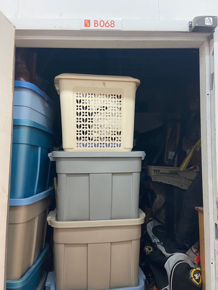 Public Storage P0001 -Finch Ave E  auction IB-1343 10