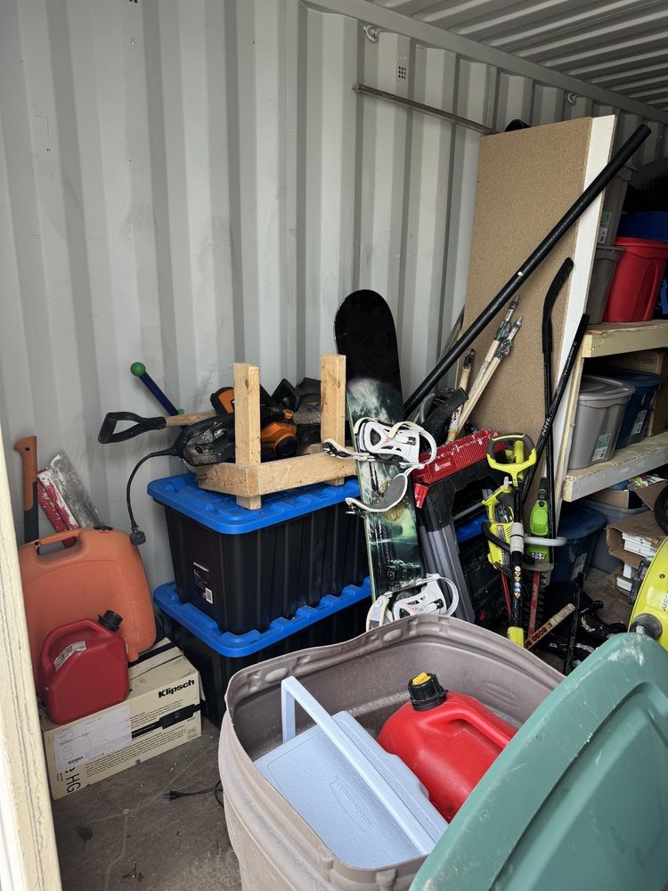 Portable Storage.ca Chatham  auction IB-8730 20