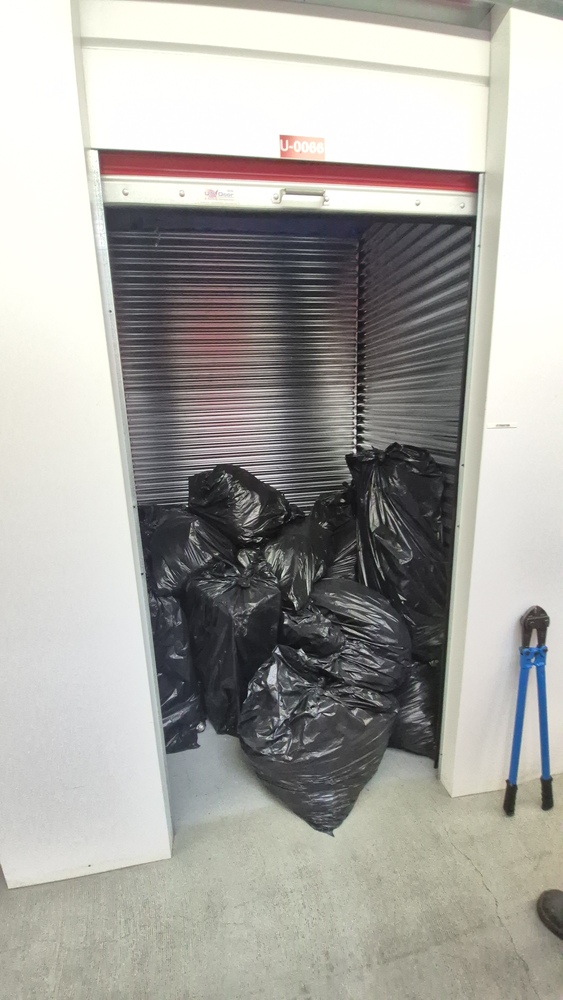 XYZ Storage - Laird  auction IB-5157 20