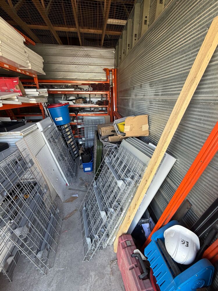3009 - StorageMart Guided Crt  auction IB-9004 10