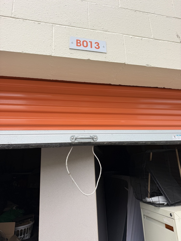 Public Storage P0021 -rue d`Edmonton Gatineau  auction IB-7573 60