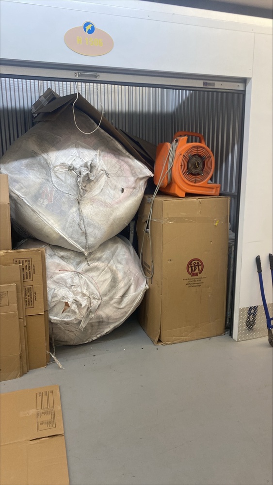 Montreal Mini-Storage - Dollard  auction IB-8542 60