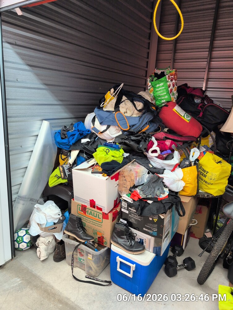 Storage of Barton St  auction IB-8629 20