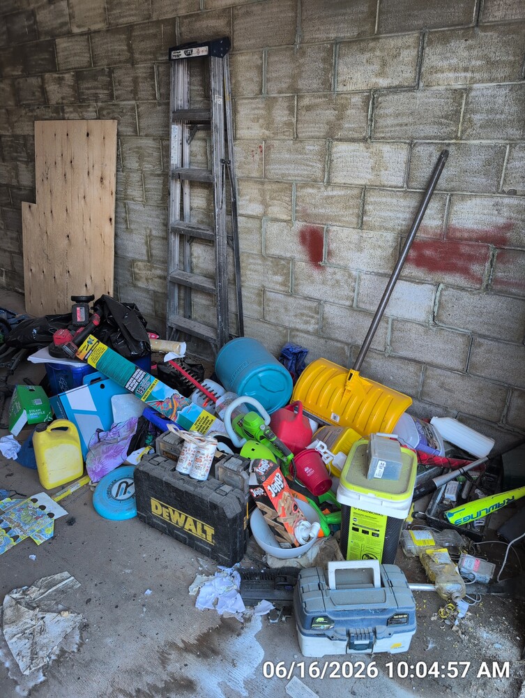 Storage of Stoney Creek  auction IB-4538 30