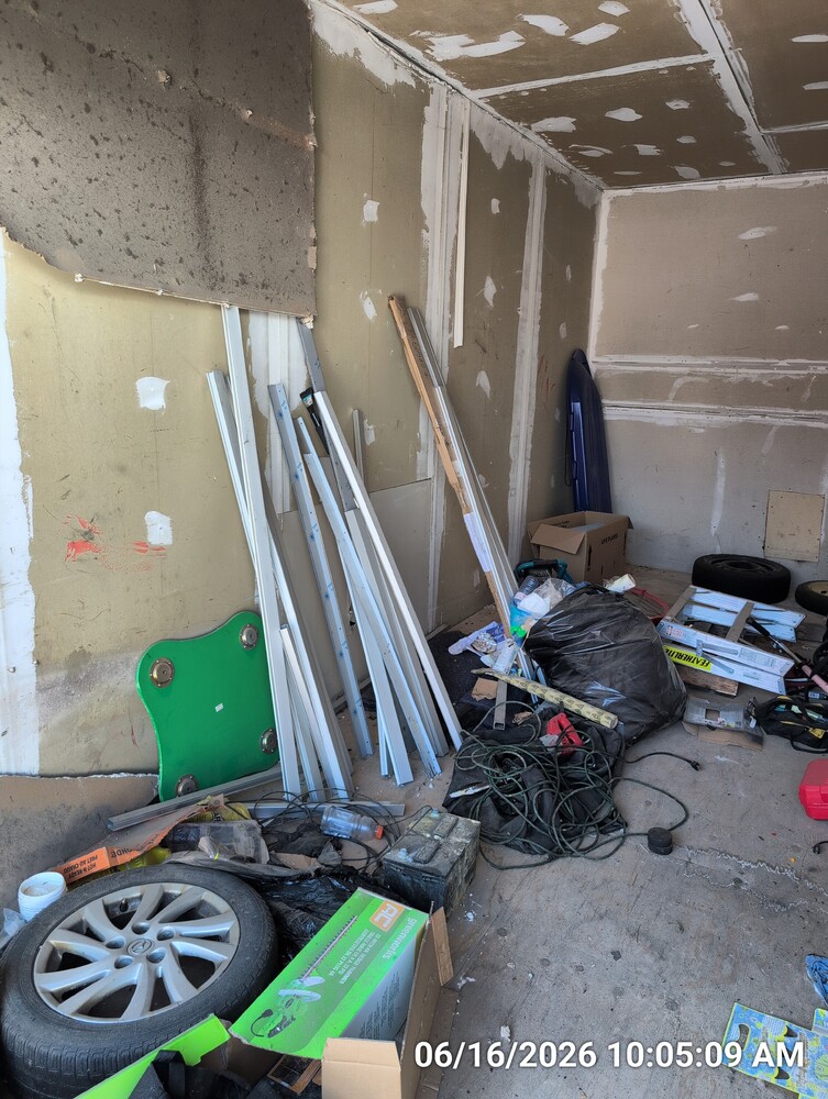 Storage of Stoney Creek  auction IB-4538 40