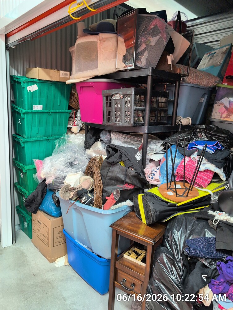 Storage of Stoney Creek  auction IB-4233 30