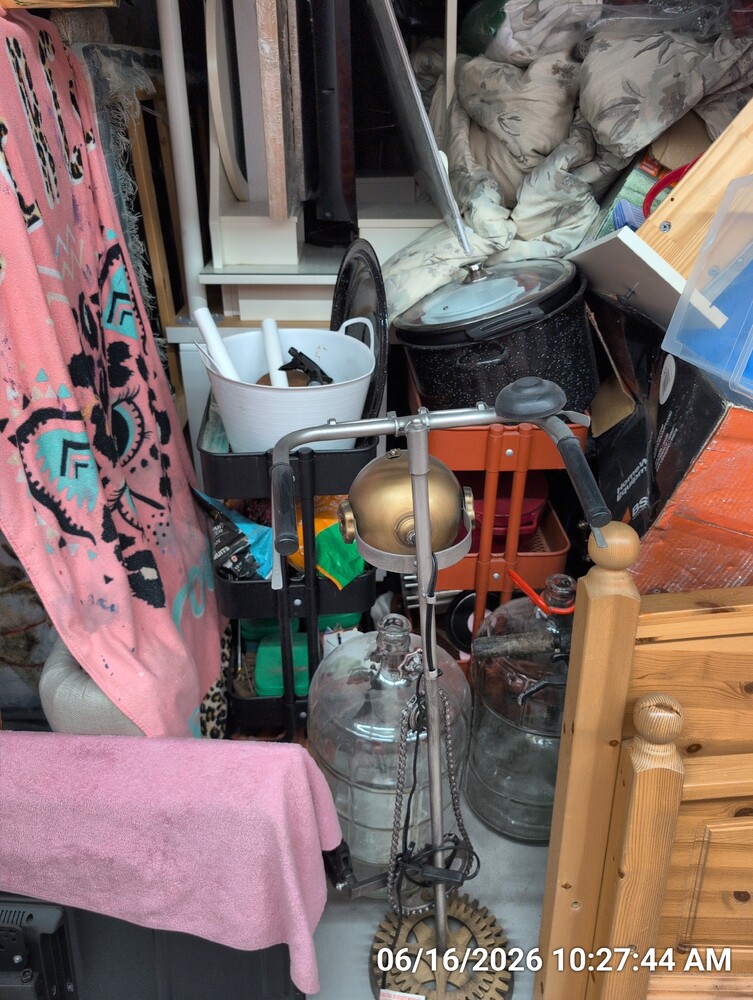 Storage of Stoney Creek  auction IB-4233 70