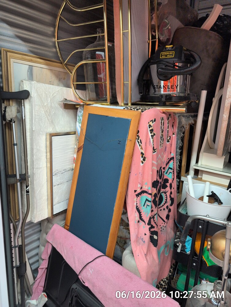 Storage of Stoney Creek  auction IB-4233 140