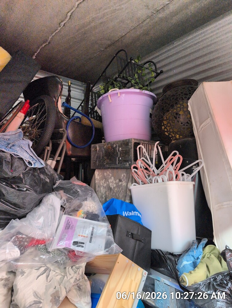 Storage of Stoney Creek  auction IB-4233 170
