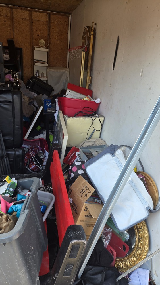 3034 - StorageMart Oshawa  auction IB-8909