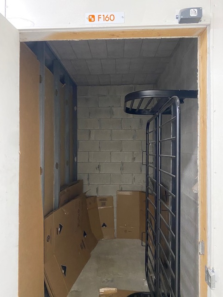 Public Storage P0006 -Greensboro Drive  auction IB-2399