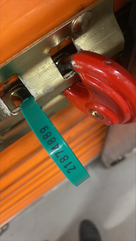 Montreal Mini-Storage - Canal  auction IB-3921