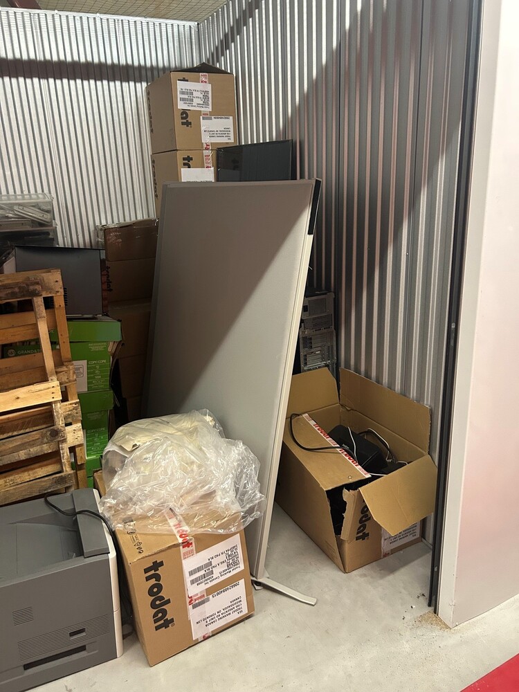 Public Storage P0057 -Argentia Rd  auction IB-7192