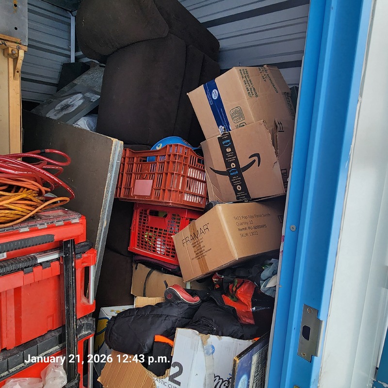Moving & Storage at Confederation St  auction IB-3667 30