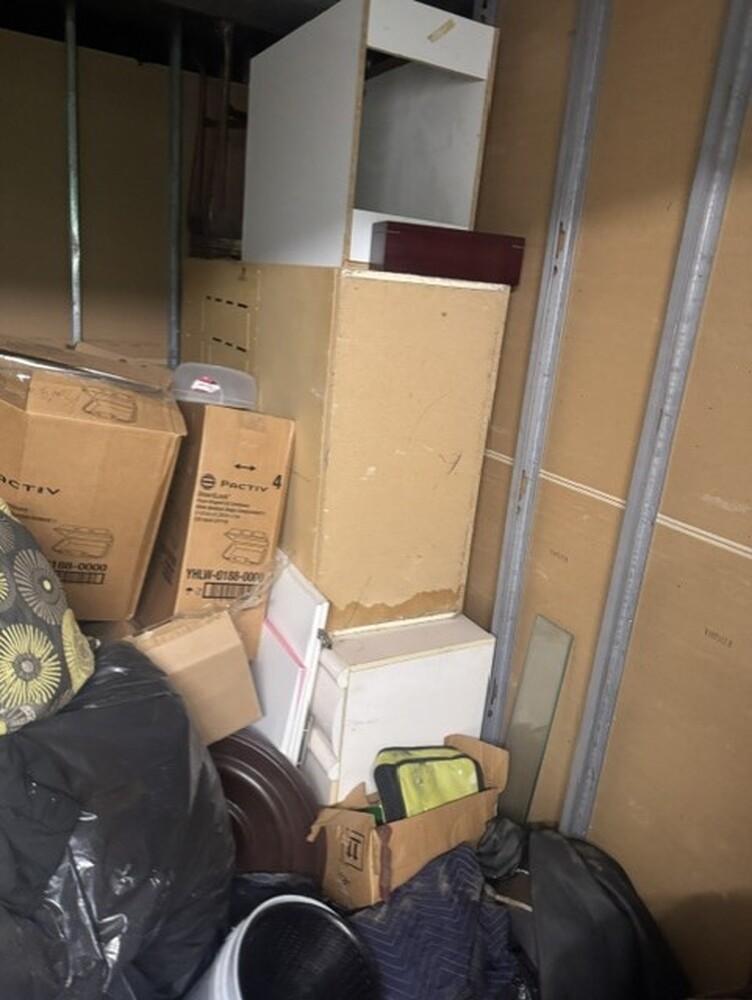 3014 - StorageMart Trethewey Dr Toronto  auction IB-8725 30