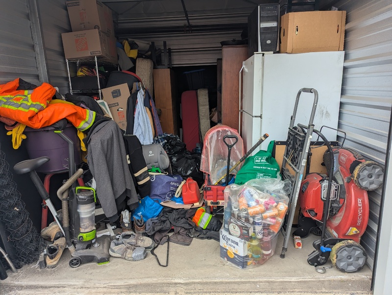2551 - StorageMart Deerfoot Trail & Yankee Valley  auction IB-7847