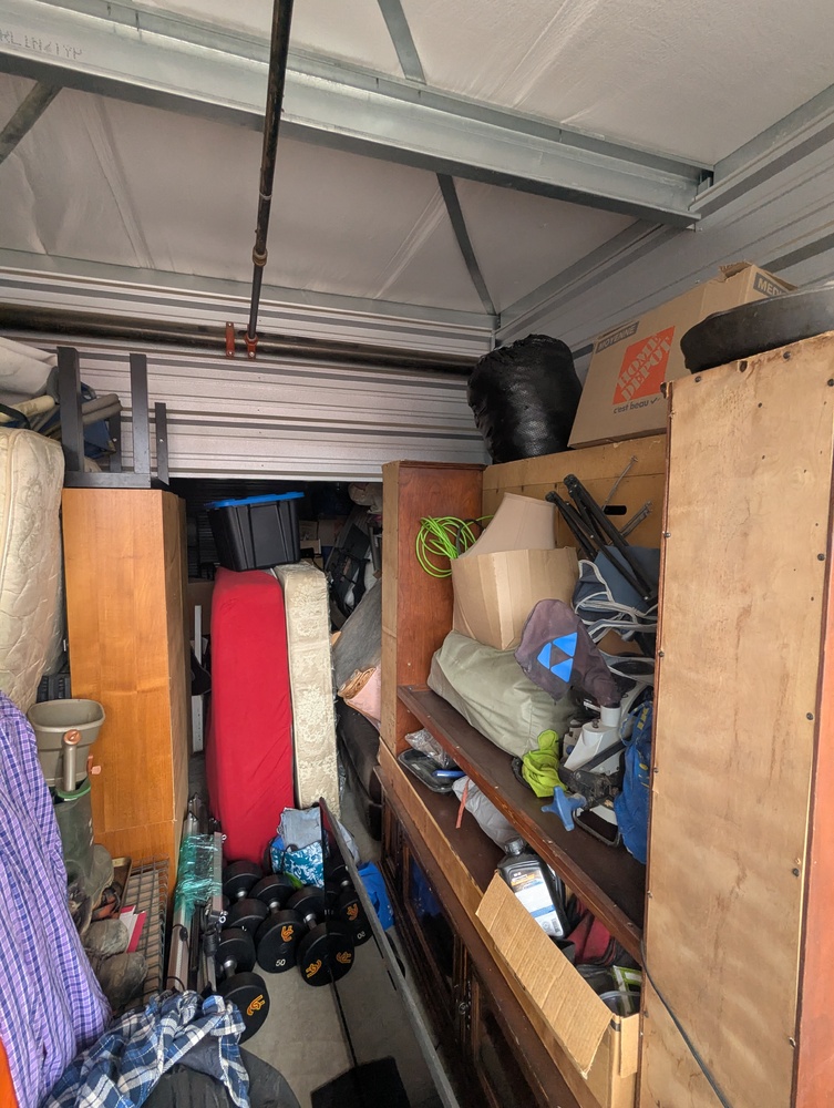 2551 - StorageMart Deerfoot Trail & Yankee Valley  auction IB-7847 10