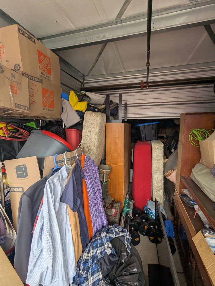 2551 - StorageMart Deerfoot Trail & Yankee Valley  auction IB-7847 40
