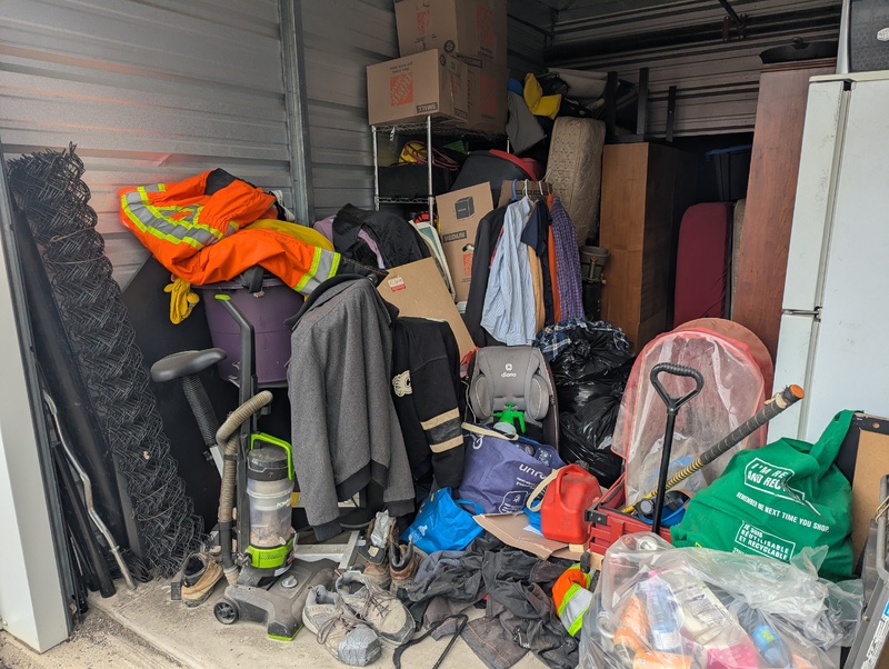2551 - StorageMart Deerfoot Trail & Yankee Valley  auction IB-7847 50