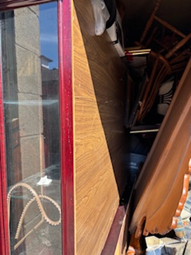 3029 - StorageMart Milton  auction IB-7890