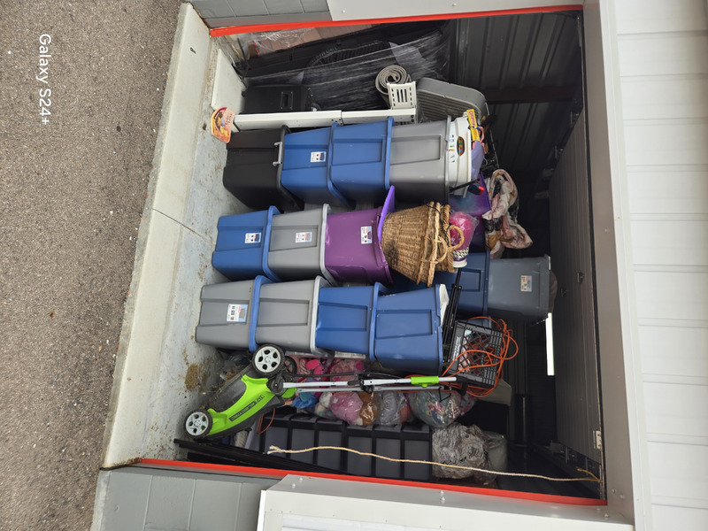 1-800-Self-Storage.com of Grand Blanc  auction IB-9705 10