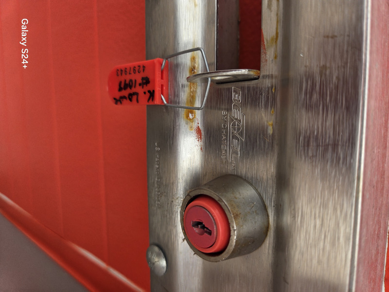 1-800-Self-Storage.com of Grand Blanc  auction IB-9705 20