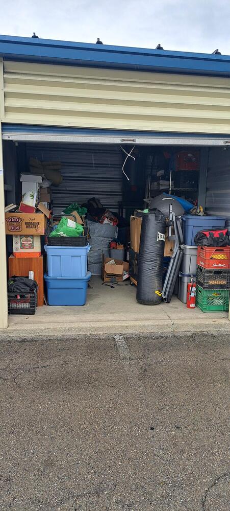 3008 - StorageMart Kipling  auction IB-8997
