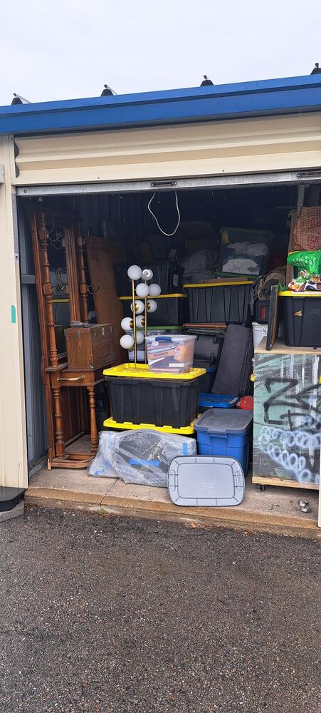 3008 - StorageMart Kipling  auction IB-7743