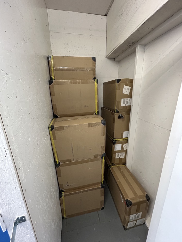 Storguard - Yaletown Mini Storage  auction IB-6272