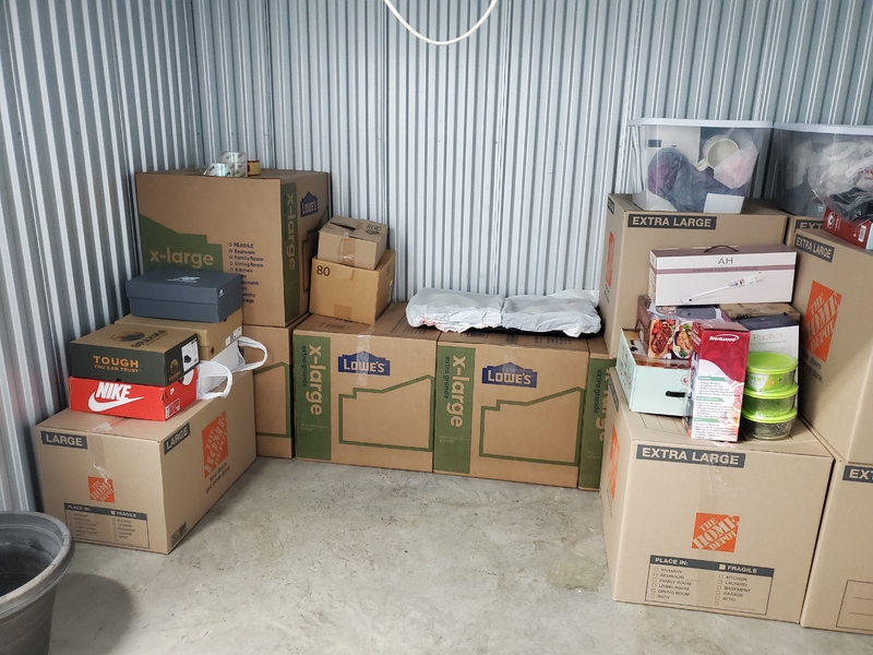 1-800-Self-Storage.com on Southfield  auction IB-4888 10