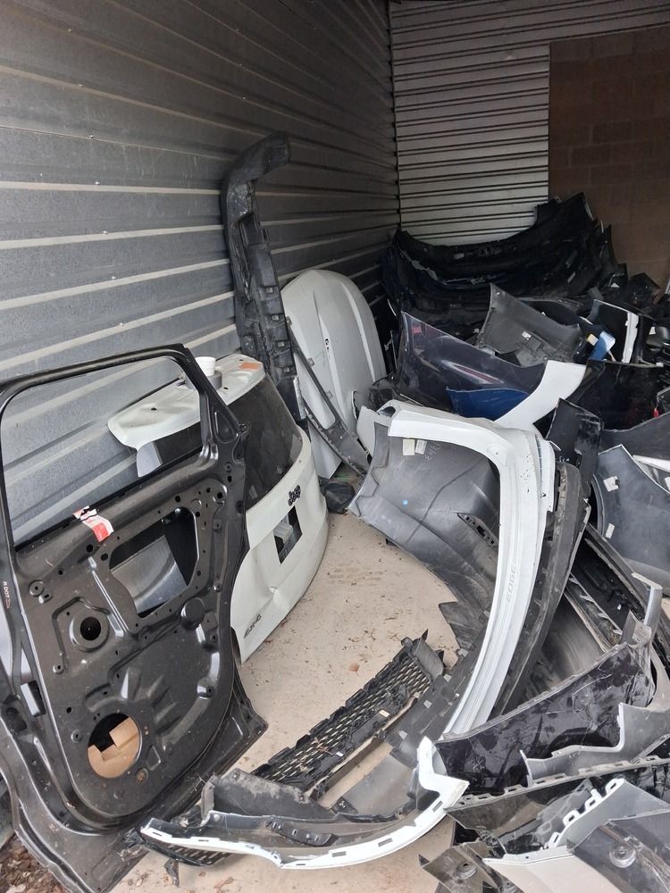 1-800-Self-Storage.com of  Melvindale, Michigan  auction IB-7060 10