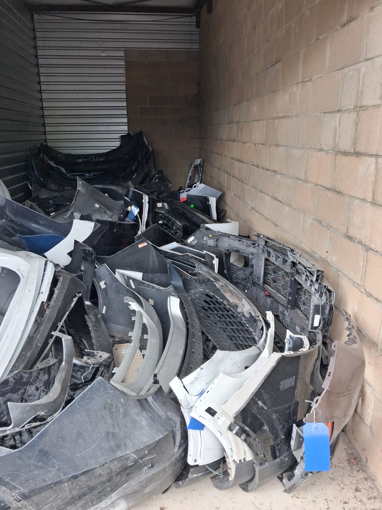 1-800-Self-Storage.com of  Melvindale, Michigan  auction IB-7060 20