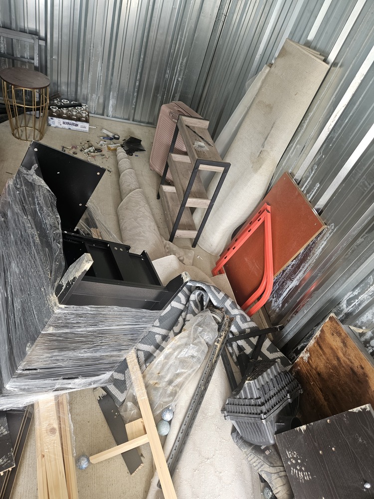3301 - StorageMart Township Rd  auction IB-6902 40